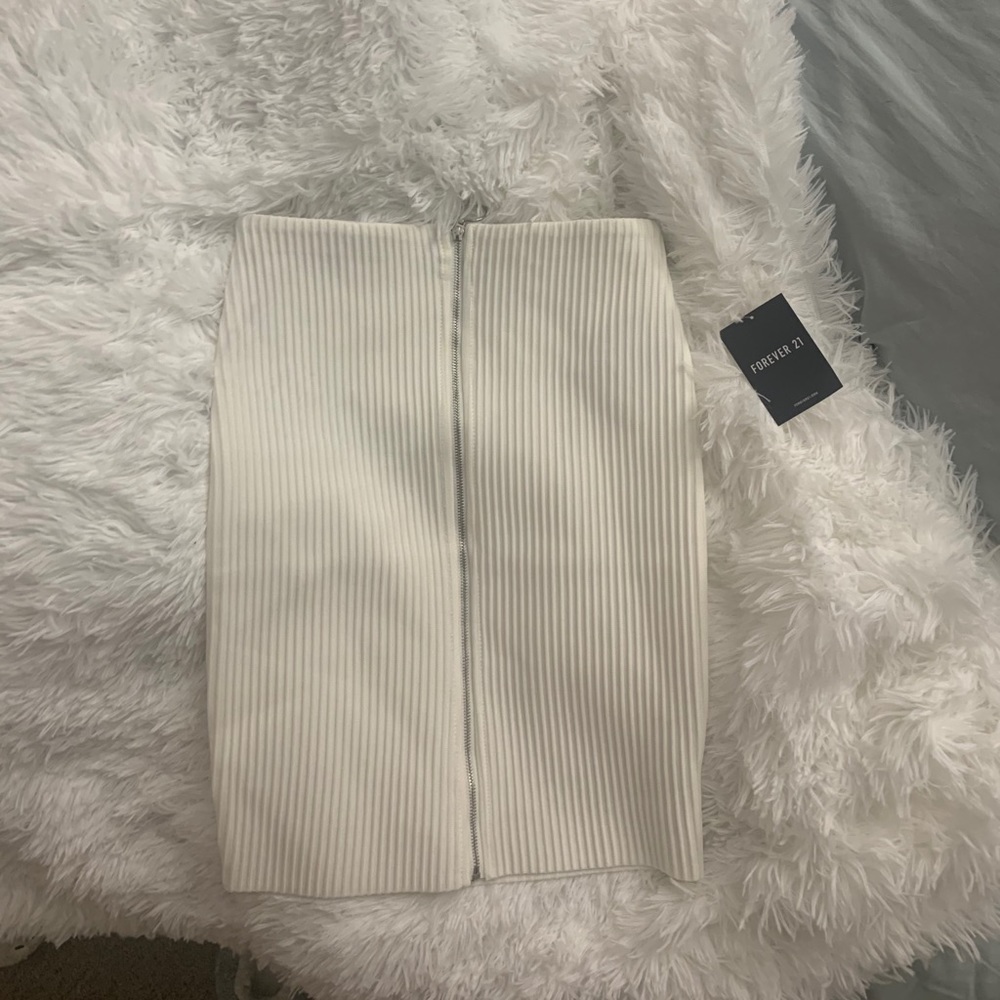 White zip skirt